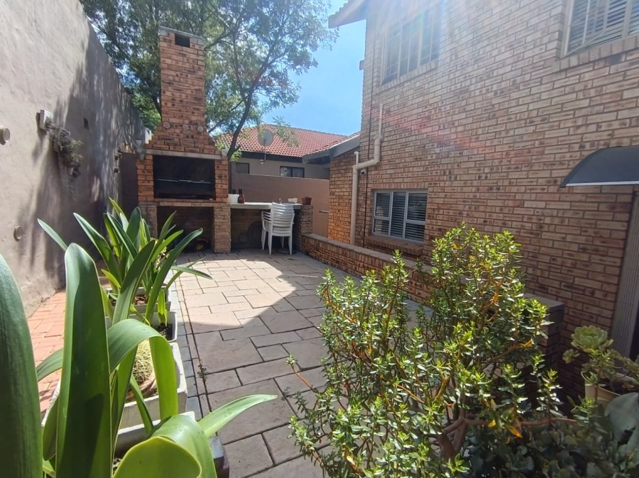 4 Bedroom Property for Sale in Cashan North West